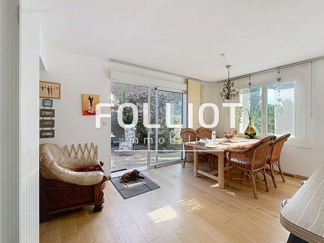 Exclusivité cabinet folliot bréhal maison familiale avec vie de plain-pied à bréhal - photo 3