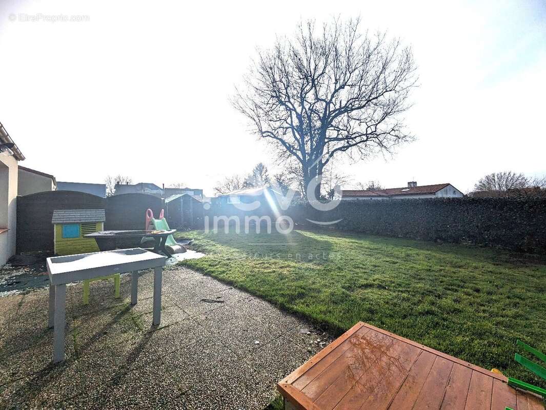 Maison à SAINT-COLOMBAN