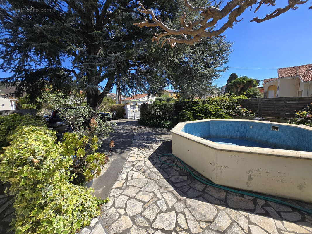 Maison à SIX-FOURS-LES-PLAGES