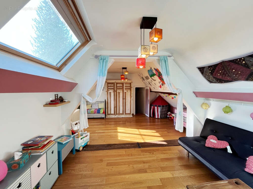 Maison à FONTAINEBLEAU