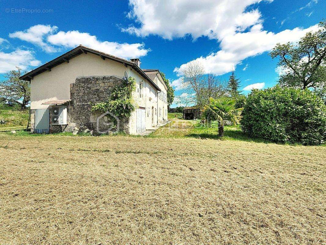 Hameau avec ancien Presbytère et Ferme - photo 5