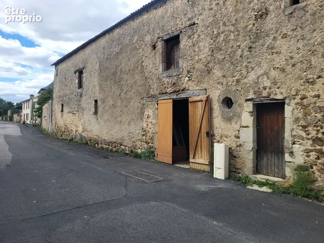 Maison à vendre 6 pièces MAISONTIERS (79) Terrain 2 380 m² - photo 3