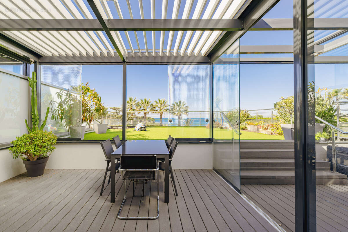 Appartement à SANARY-SUR-MER