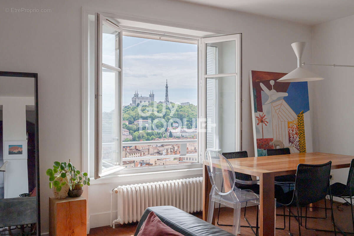 Appartement à LYON-1E