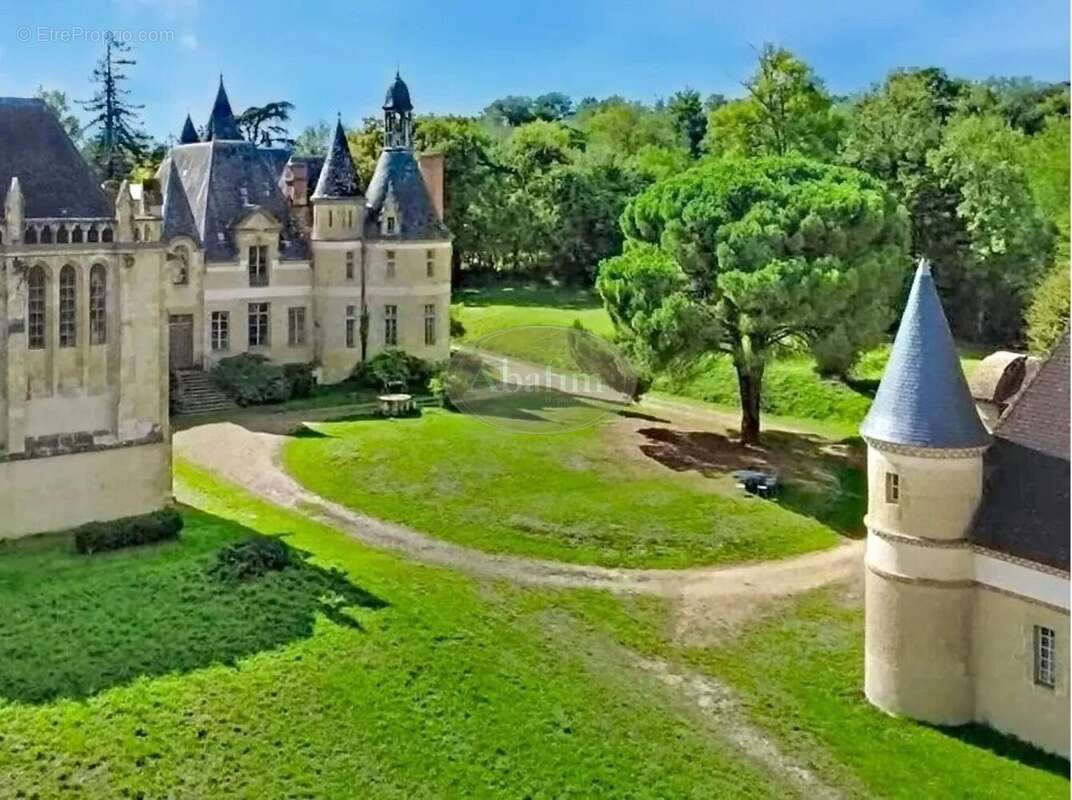 Maison à MIRANDE