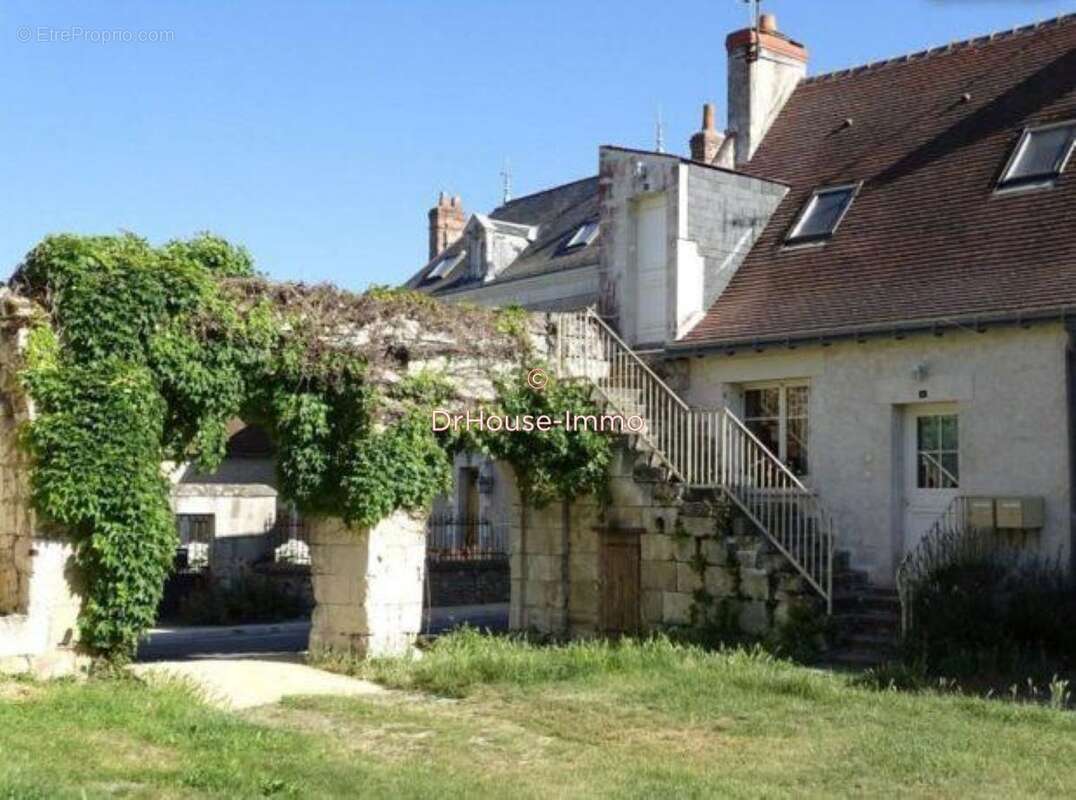 Appartement à CROUZILLES