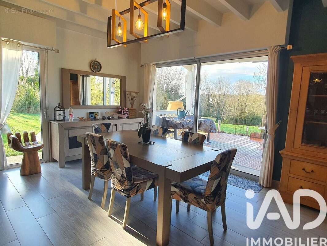 Photo 6 - Maison à CHERVES-CHATELARS