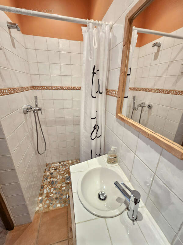 Maison à SAINT-JEANNET