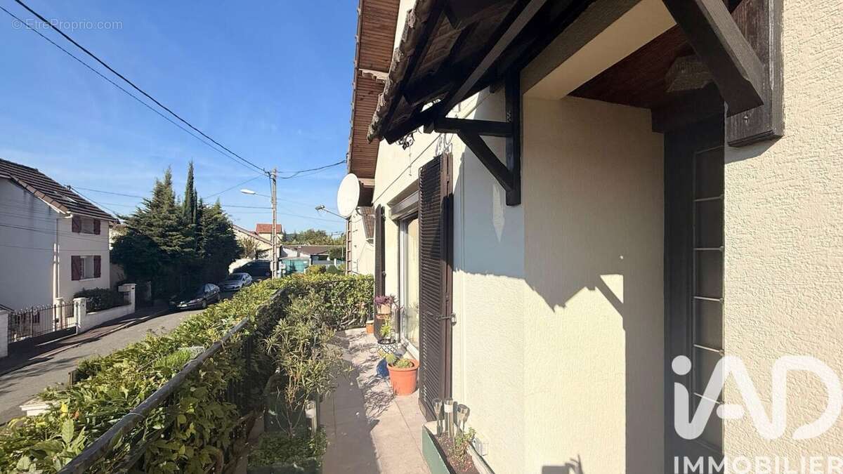 Photo 4 - Maison à SAINT-GRATIEN