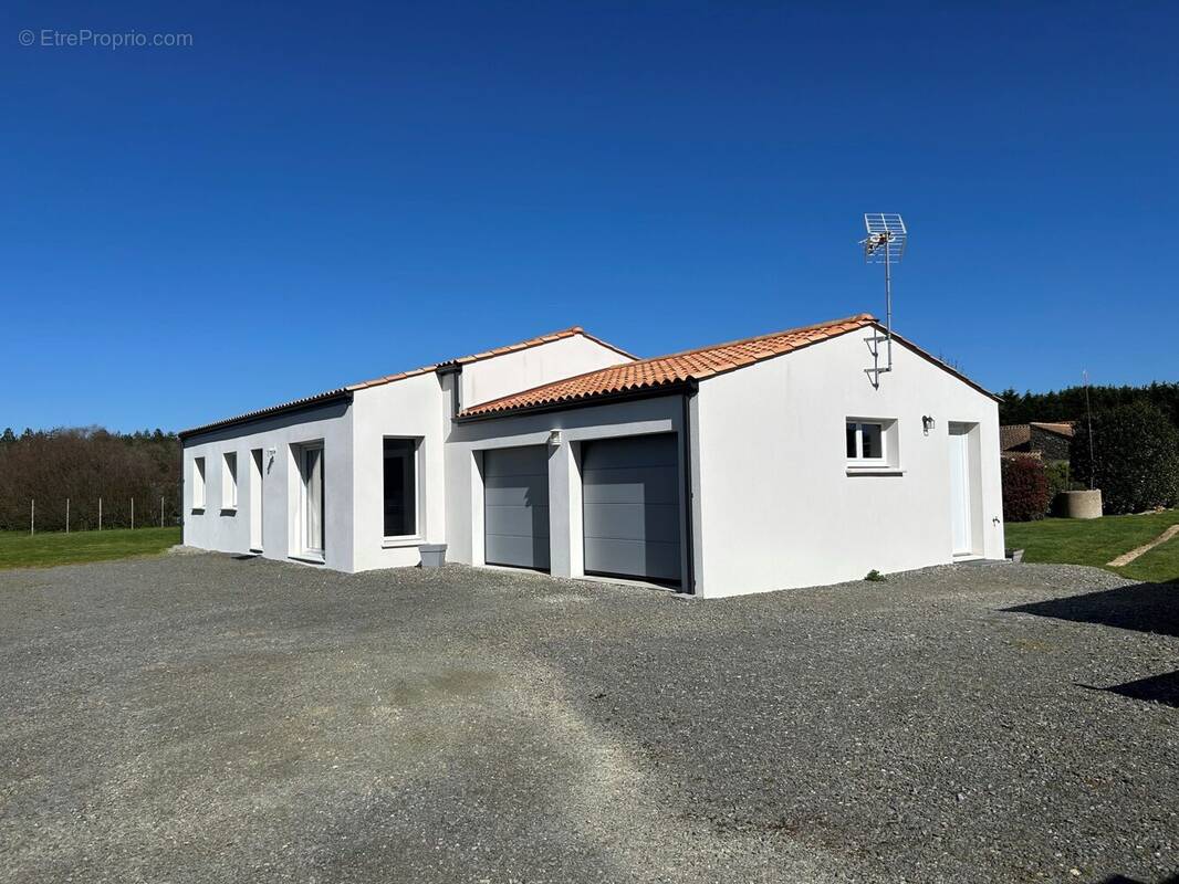 Maison à BEAUVOIR-SUR-MER