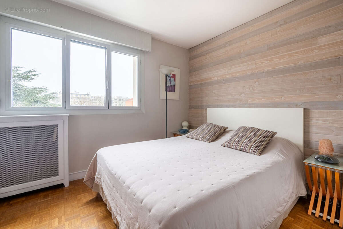 Appartement à MONTROUGE