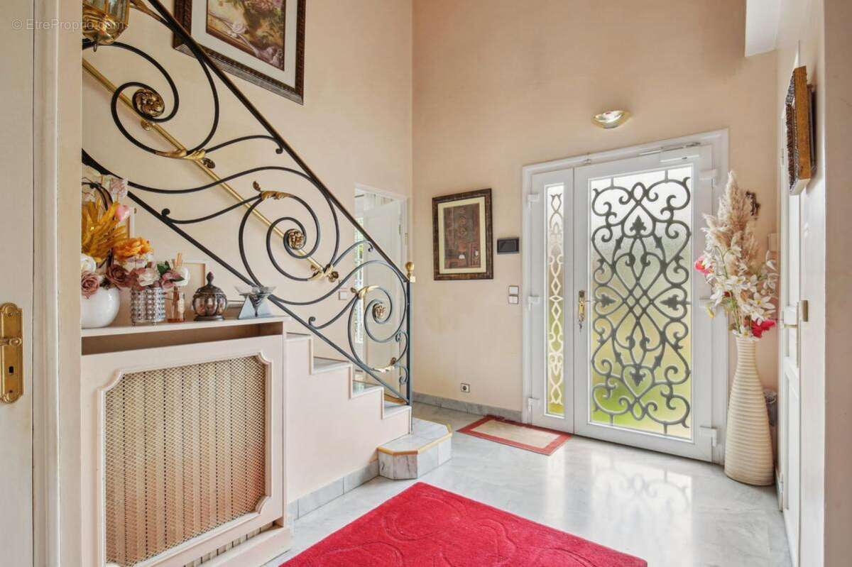 Maison à SARCELLES