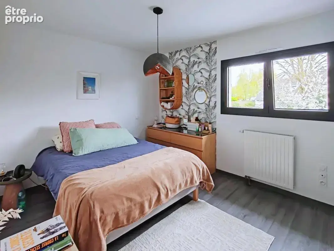 Chateaugiron, spacieuse maison contemporaine - photo 4