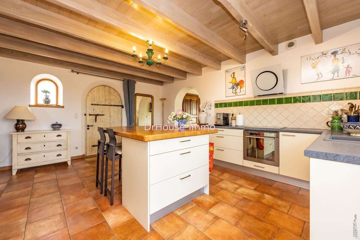 Maison 278 m² à Massac-Seran  - photo 6