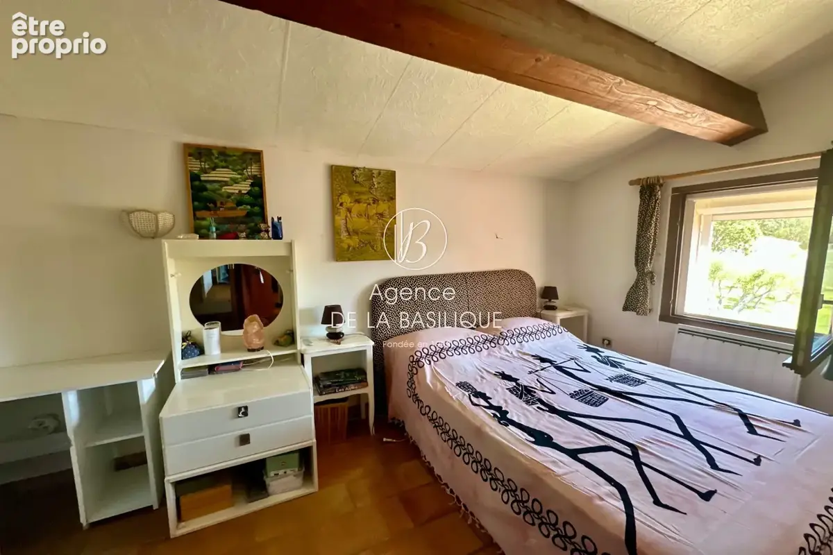 Maison 7 pièces 158 m² à vendre à Saint-Maximin-La-Sainte-Baume (83470) - photo 9