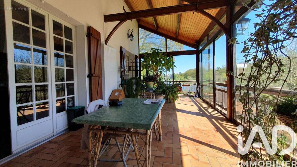 Photo 6 - Maison à CERNUSSON