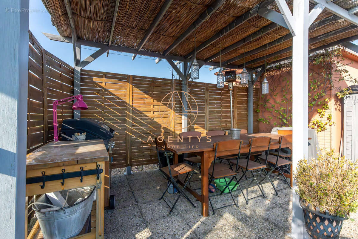 Appartement à LE PERREUX-SUR-MARNE