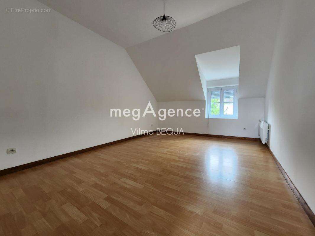 Maison à FONTAINE-LA-GAILLARDE