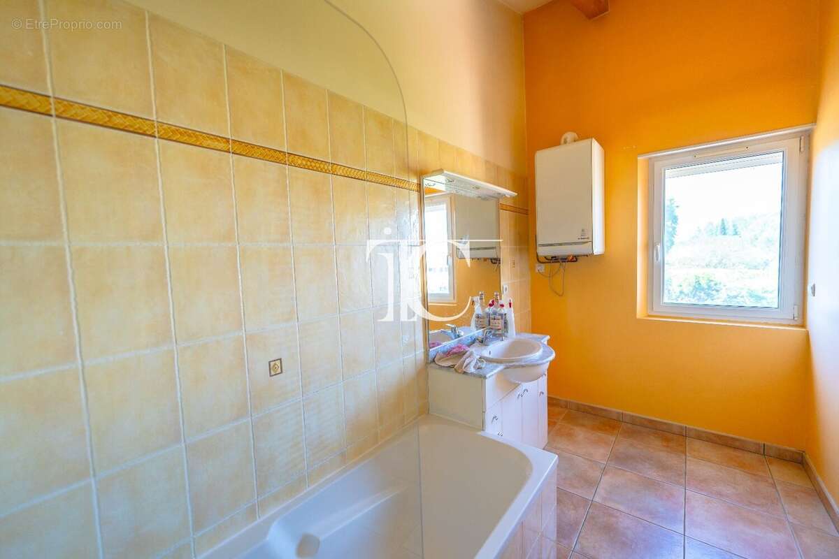 Maison à SAINT-DENIS