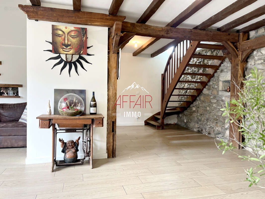 Maison à FEIGERES