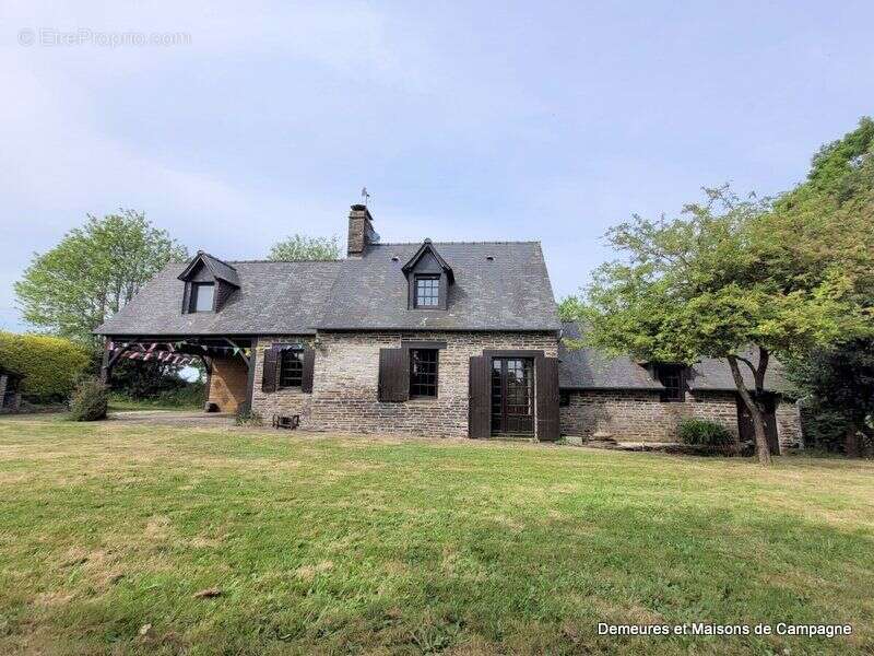 Maison à LANDIVY