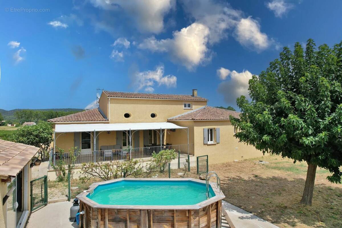 Maison à UZES