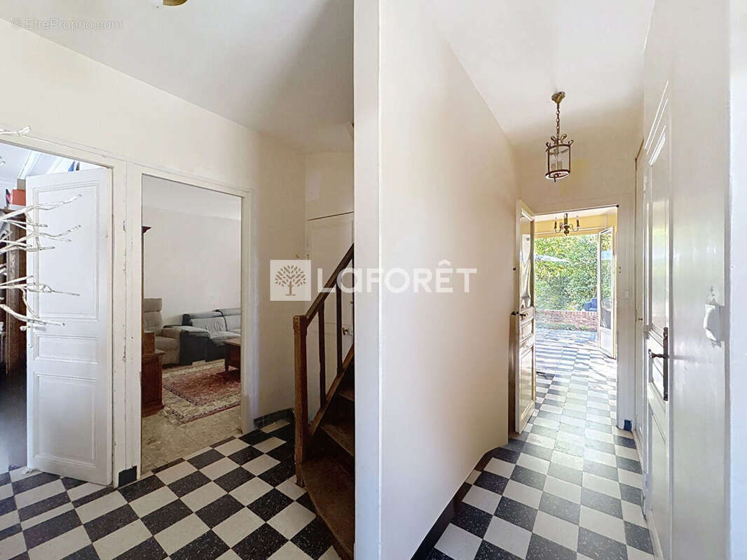 Maison à SARTROUVILLE