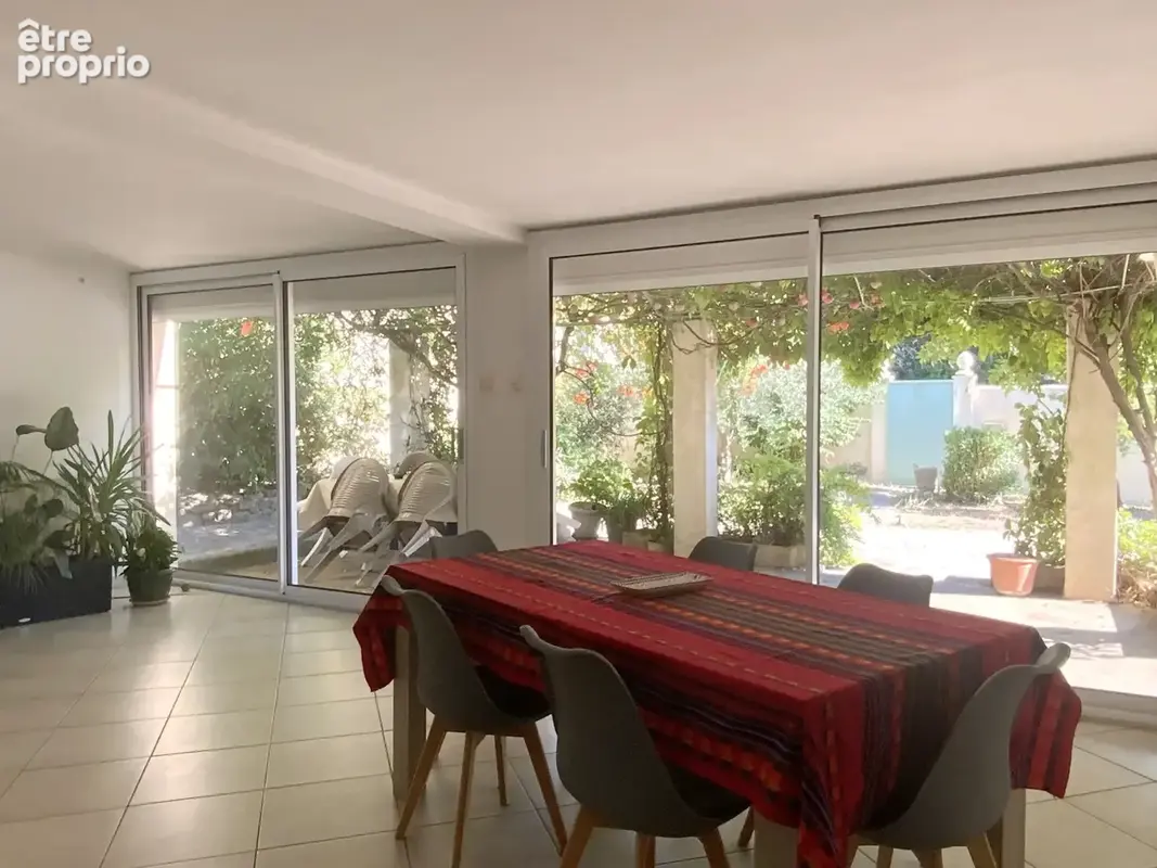 Villa de 170 m2 Uzès à pieds avec jardin de 800 m2. - photo 2