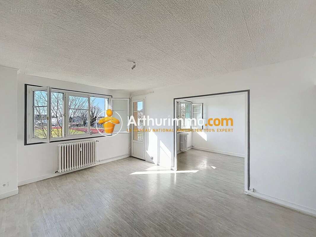 Appartement à BOURGOIN-JALLIEU