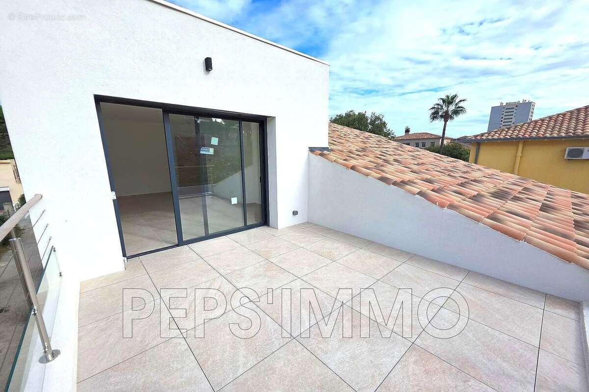 Appartement à CARRY-LE-ROUET