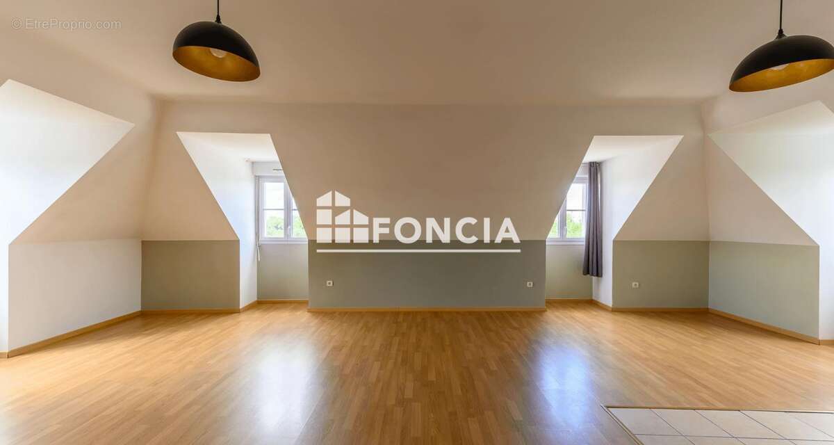 Appartement à MAGNY-LE-HONGRE