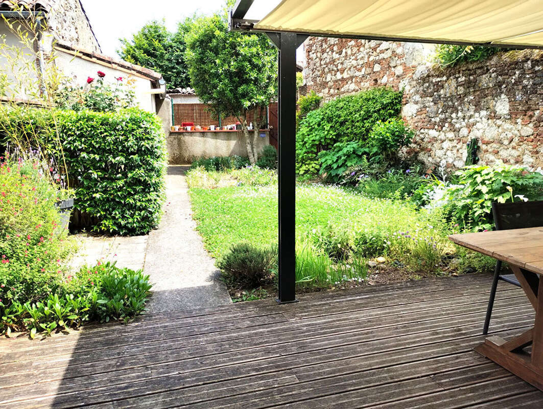 Maison à AUVILLAR