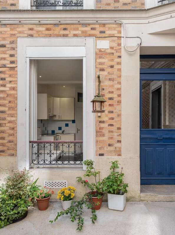 Appartement à PARIS-7E