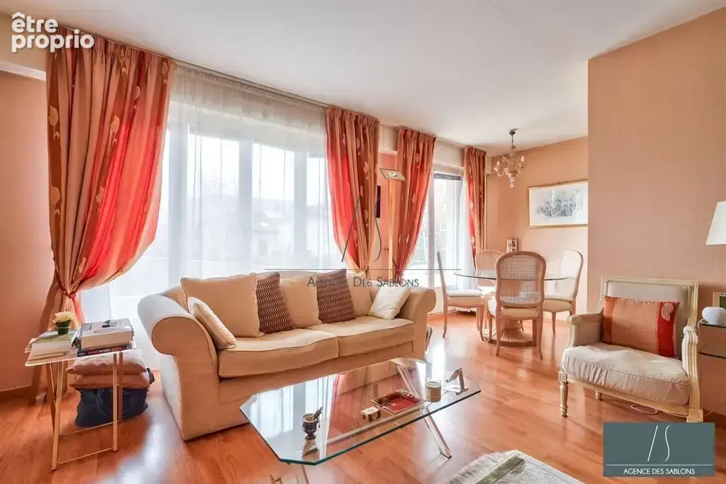 Appartement 3 pièces 70 m² à vendre à Chatou (78400) - photo 2