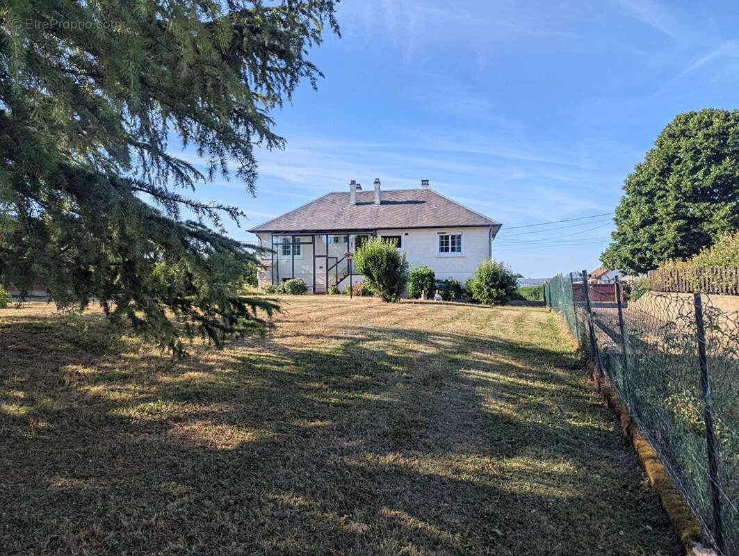 Maison à SAINT-OUEN-SUR-LOIRE