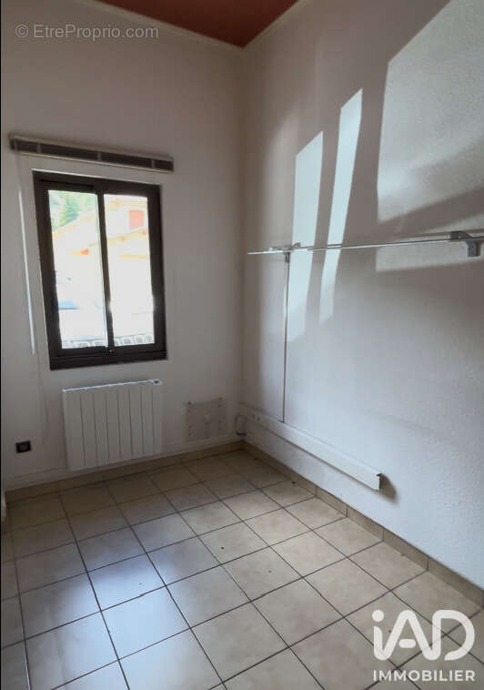 Commerce 142 m² à L'argentiere-La-Bessee  - photo 2