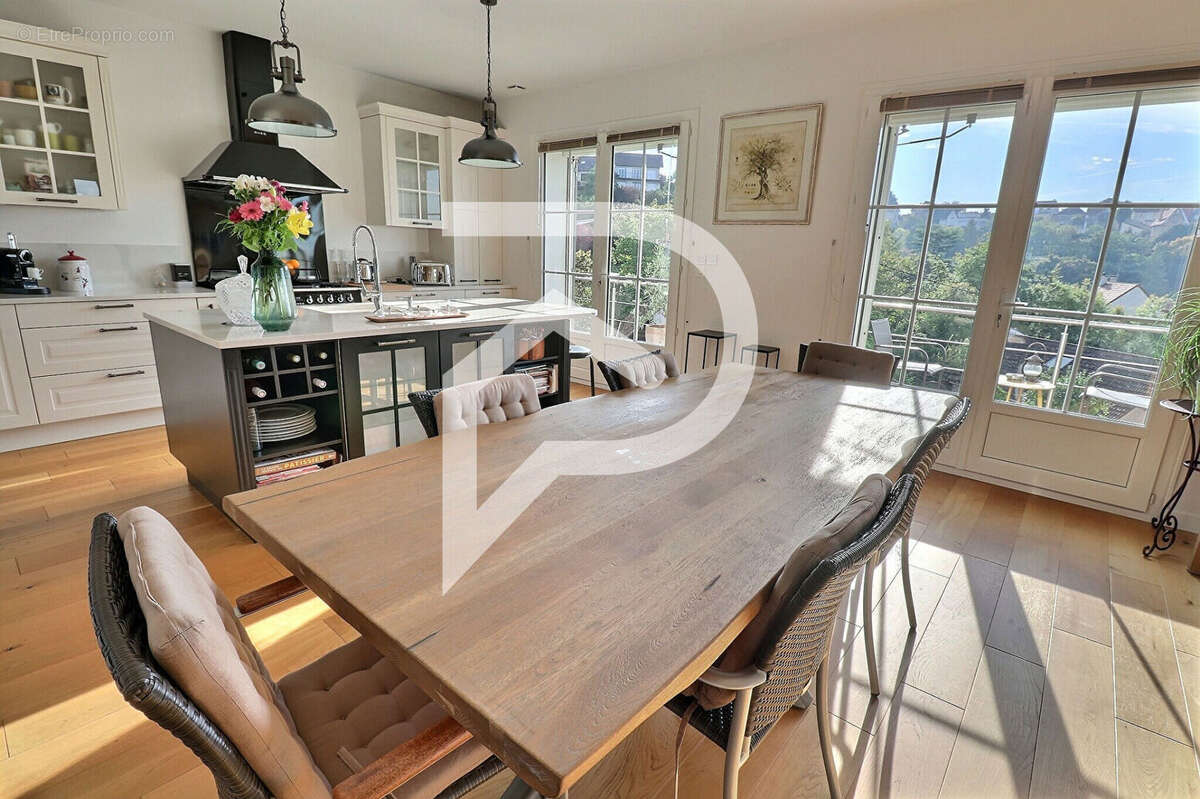 Maison à LA FRETTE-SUR-SEINE