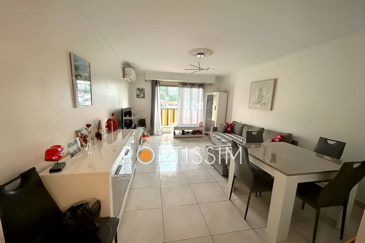 Appartement à CAGNES-SUR-MER