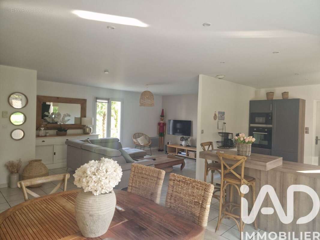 Photo 5 - Maison à L'ISLE-D'ESPAGNAC