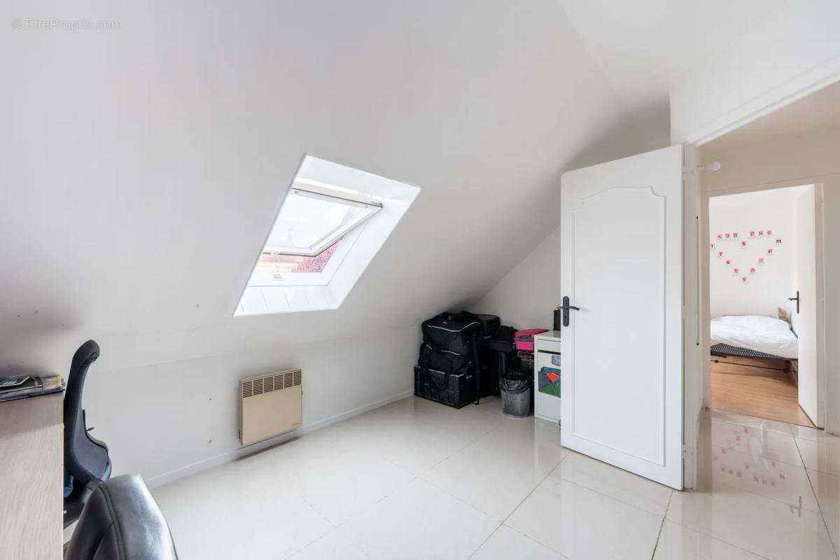 Maison de 6 pièces de 100 m² à Ézy-sur-Eure - photo 15
