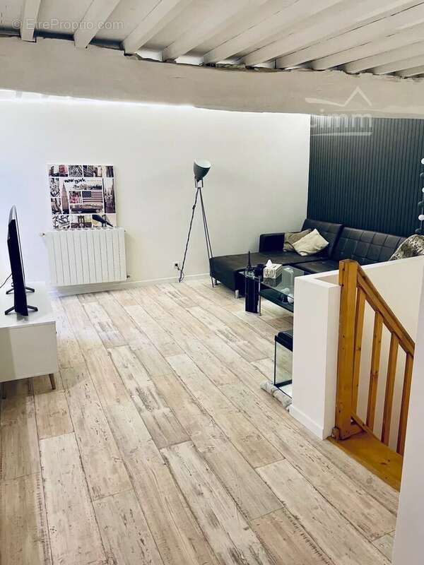 Maison à MORAS-EN-VALLOIRE