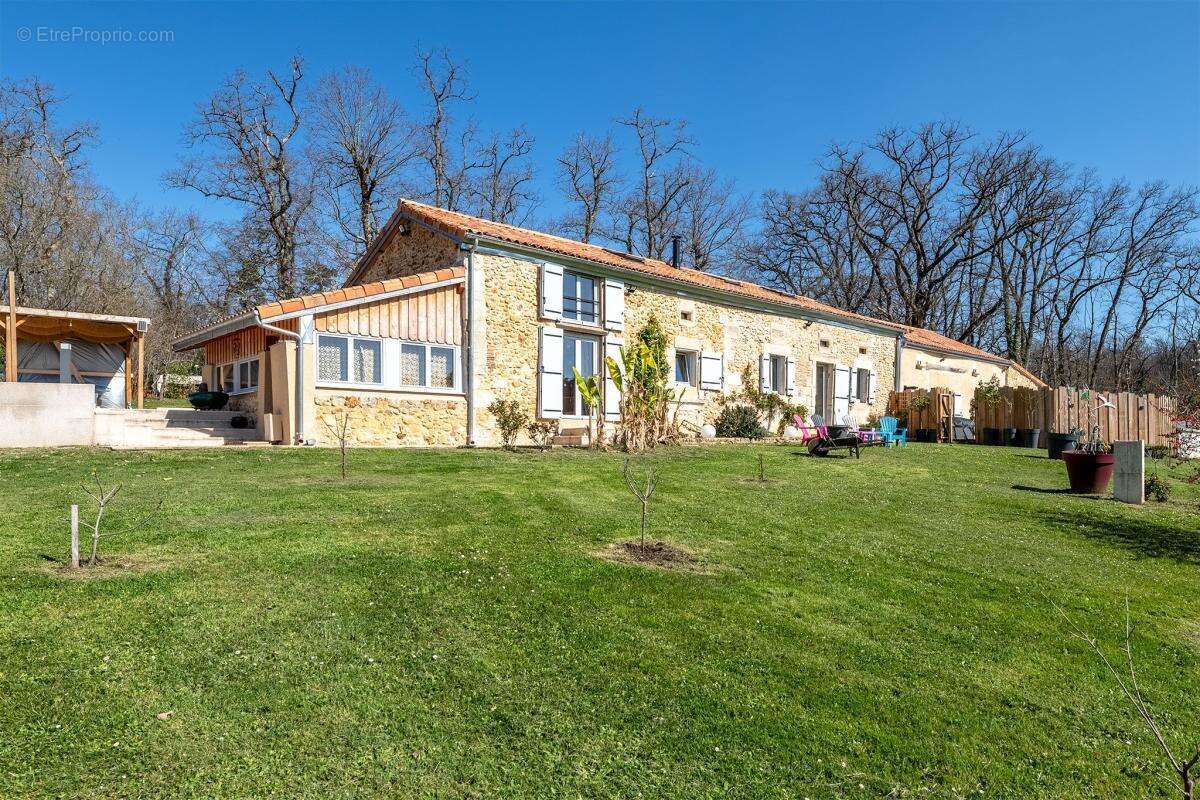 Maison à VILLAMBLARD