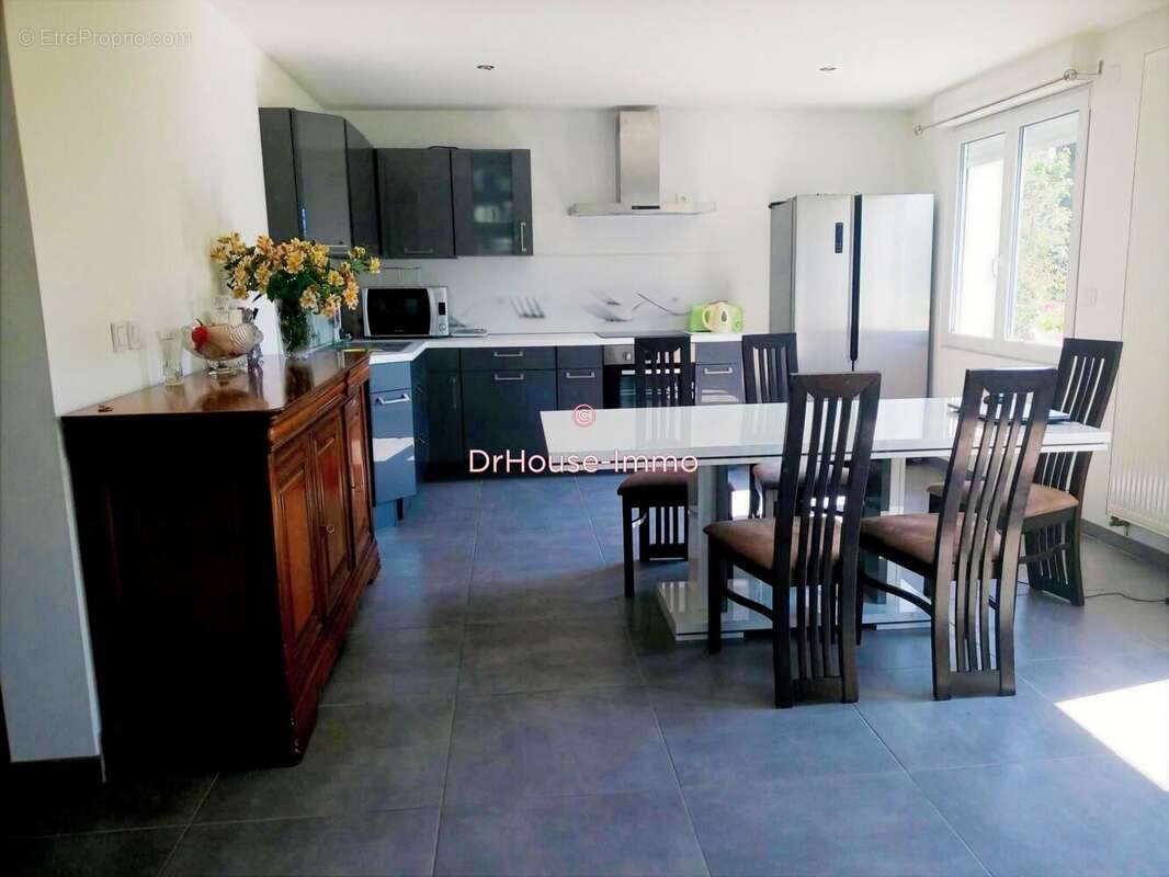 Appartement 103 m² à Poisy  - photo 4