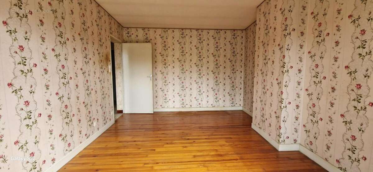 20250521105357 - Maison à SAINT-MARTORY