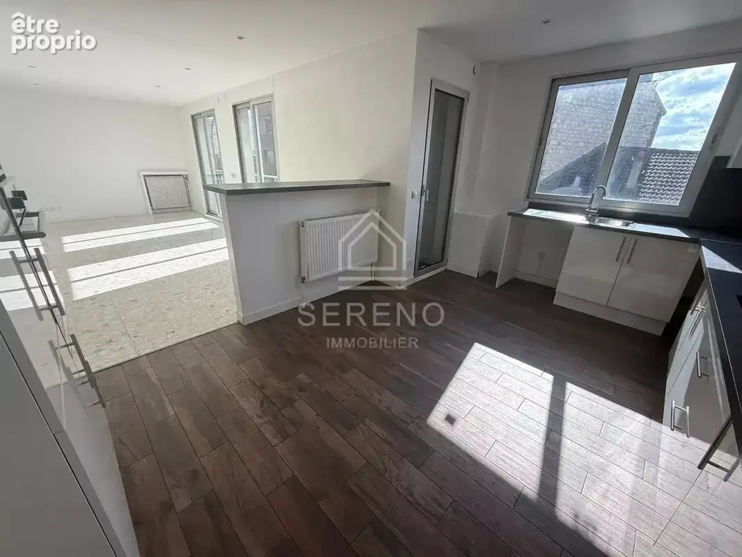Appartement 6 pièces 136 m² à vendre à Montreuil (93100) - photo 2
