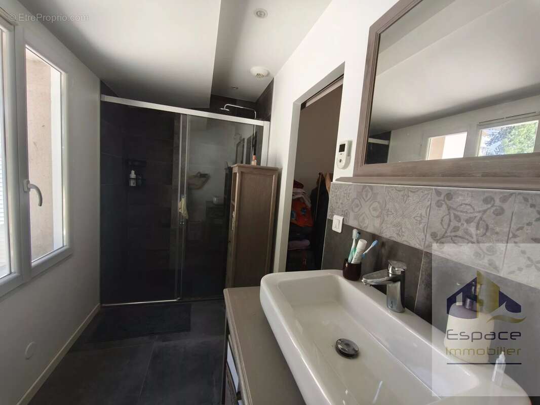 Maison familiale 5 chambres Breuil-Magné - photo 16