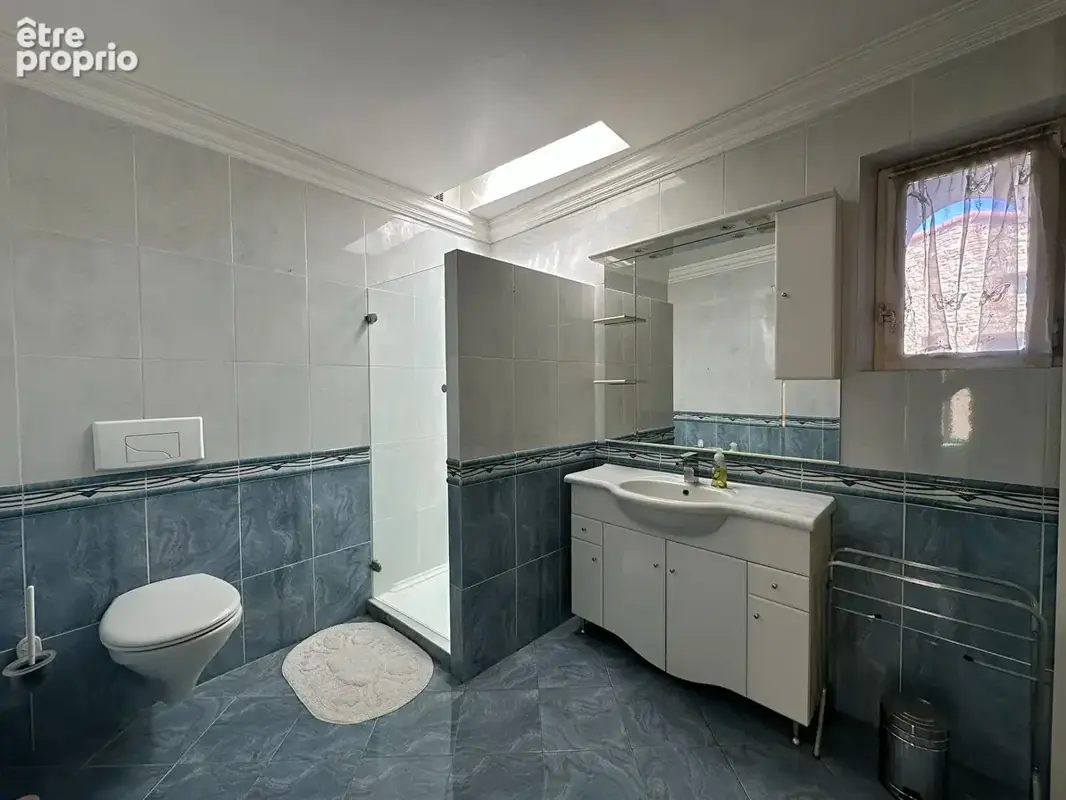 Maison de ville à Argelès Village  139 m² habitables avec extérieurs, stationnement et  fort potentiel - photo 10