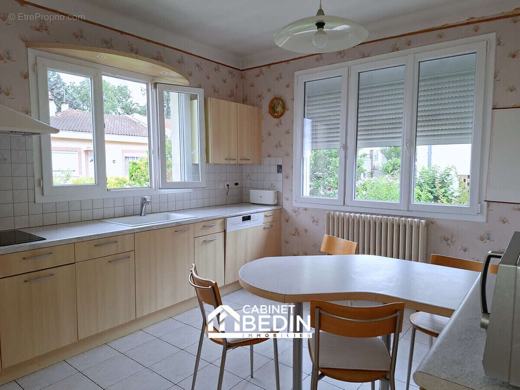 Maison 152 m² à Saint-Orens-De-Gameville  - photo 5