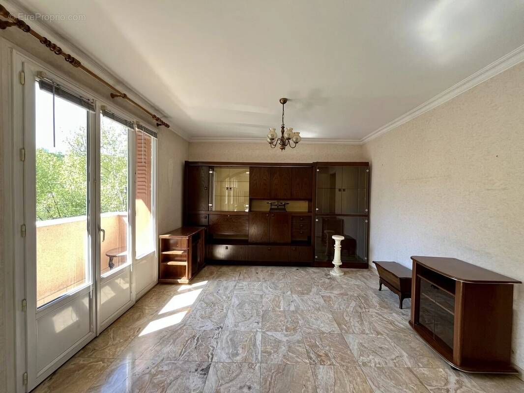 Appartement à LYON-9E