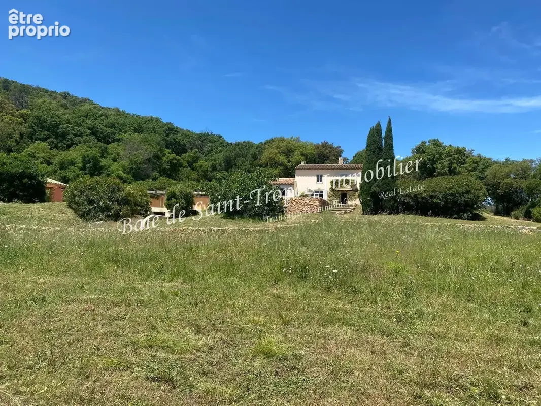 Maison à PLAN-DE-LA-TOUR